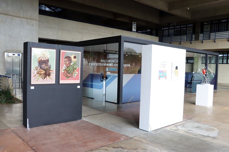 Secretaria de Cultura promove exposições itinerantes pelo projeto 'Acervo Vivo'