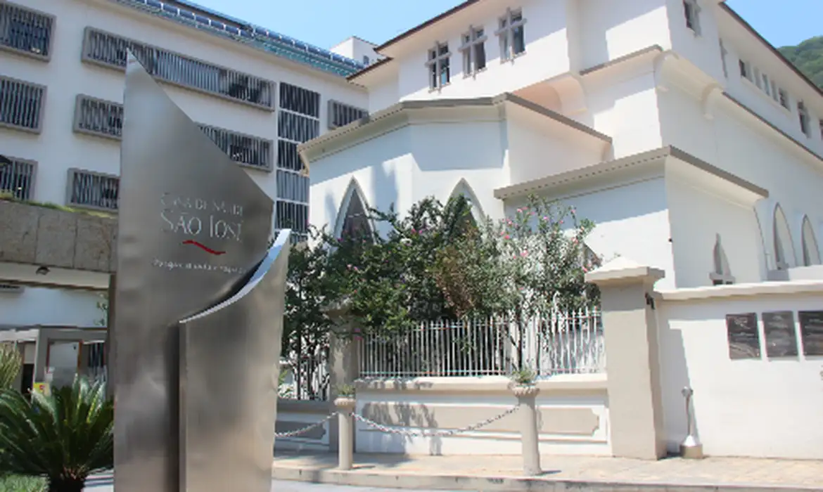 Artista tratava um câncer de pâncreas desde 2022