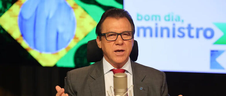 Sindicatos querem reunião com ministro