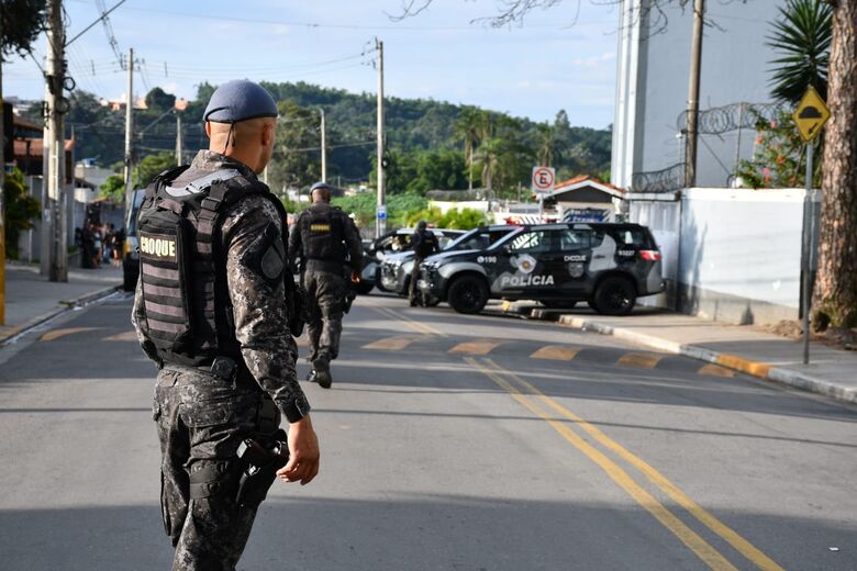 'Cenas de guerra': moradores relatam tiroteio em condomínio de Suzano