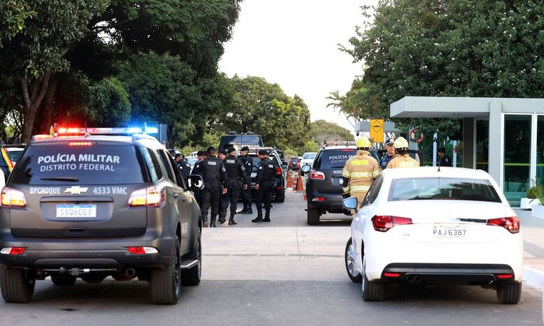 Justiça mantém preso acusado de tentar explodir bomba em ministério