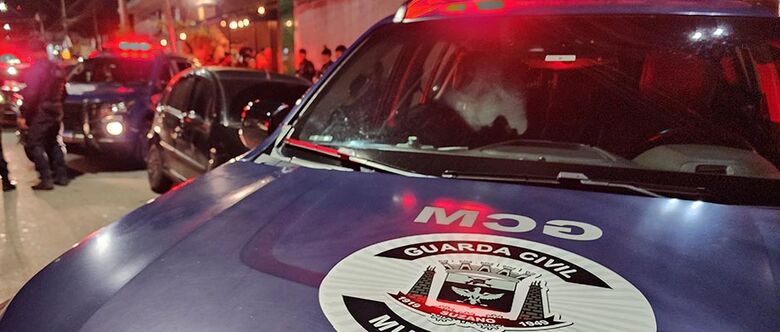 Operação 'Cidade e Ordem' fiscaliza bares e adegas em bairros de Suzano