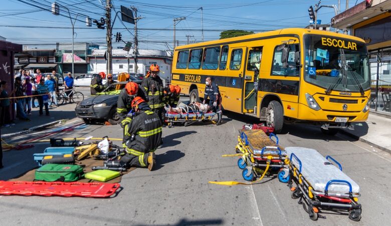 Mogi realiza Simulado de Emergência sobre riscos de acidente como início do Maio Amarelo