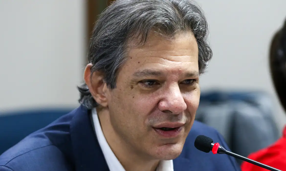 Haddad viaja à Califórnia para buscar investimentos em data centers