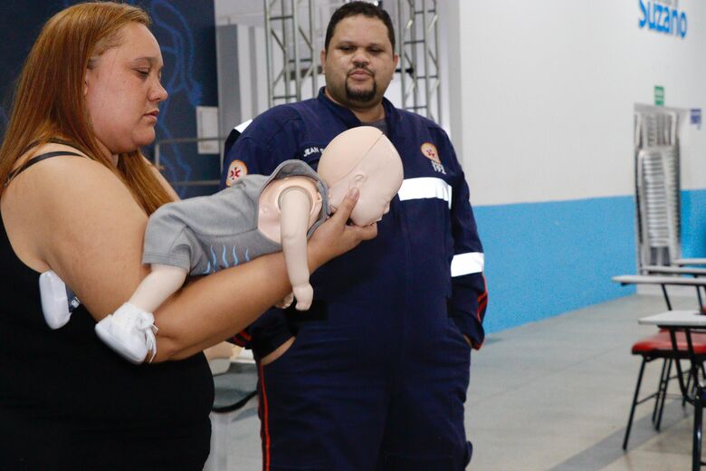 Samu de Suzano capacita 35 educadores sobre primeiros socorros