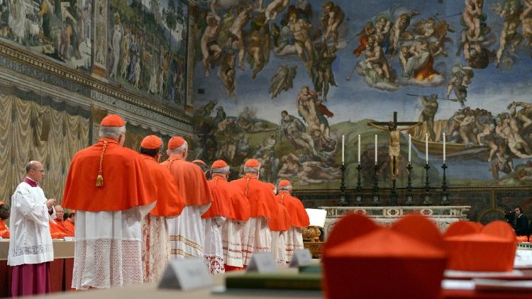 O conclave na Capela Sistina