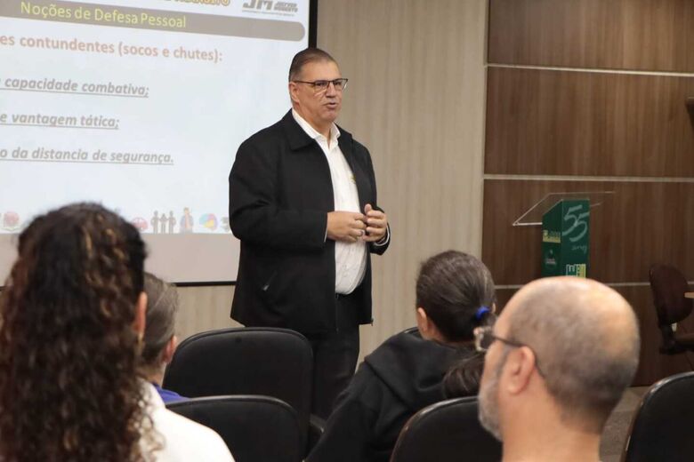 Transporte completa curso de formação aos agentes sobre ampliação de competências