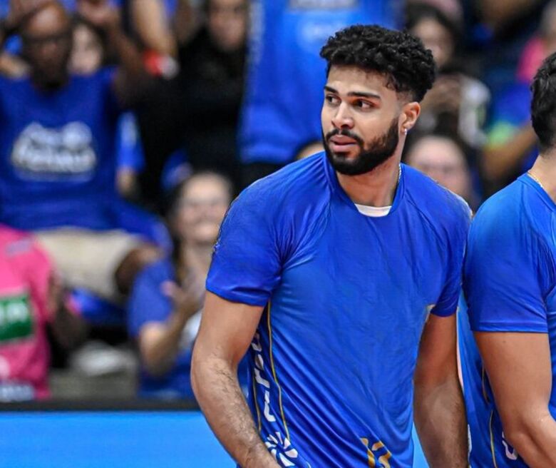 Convocado pelo técnico Bernardinho e inscrito na Liga das Nações