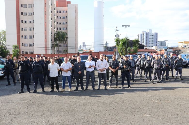 'Operação Fronteiras' estoura 'casa bomba' e apreende drogas 