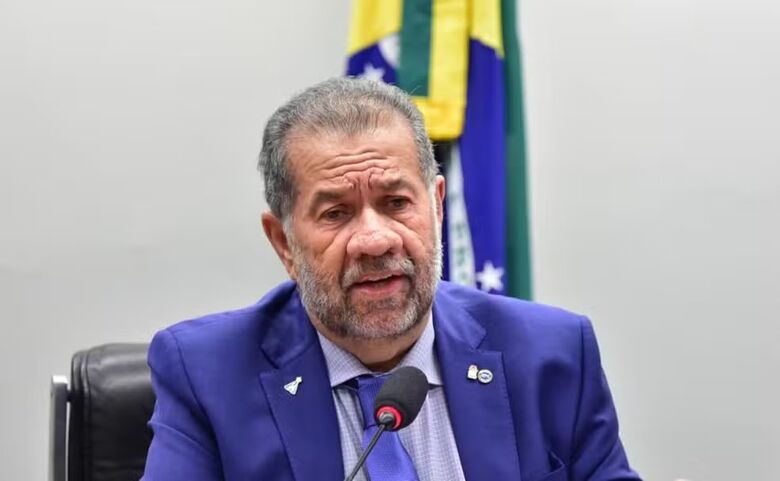  A decisão foi tomada durante uma reunião com o presidente Luiz Inácio Lula da Silva (PT)