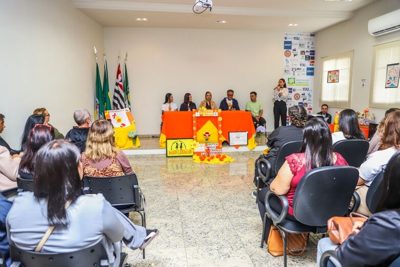 O encontro reuniu autoridades municipais