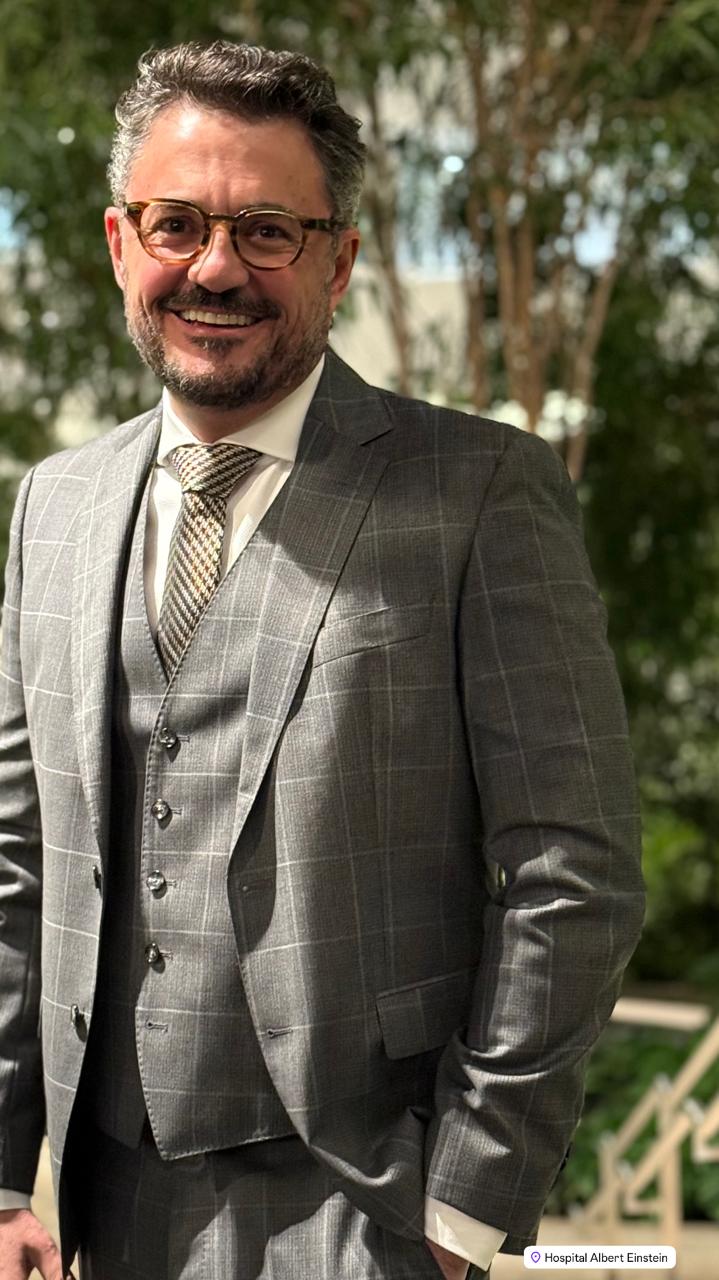 Ricardo Motta é cirurgião oncológico