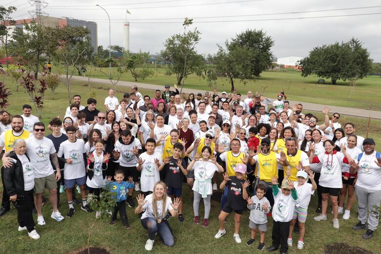 Prefeitura abraça iniciativa que reforça plantio de mudas de árvore em Suzano