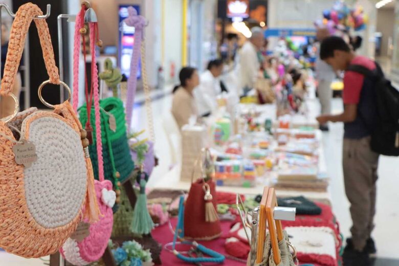 Feira de Artesanato segue até sábado com opções criativas para o Dia dos Namorados