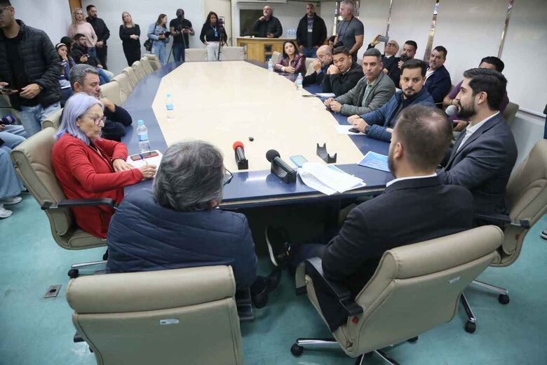 Câmara debate devolução de R$ 500 mil pela Prefeitura ao CAF