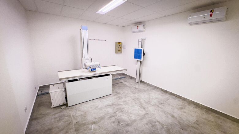 Sala de raio-x tem capacidade para 200 atendimentos por mês