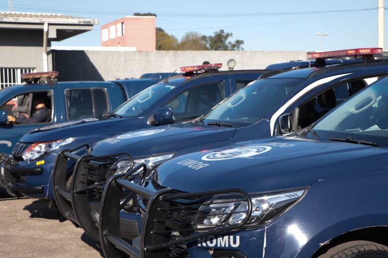 Operação 'Combate ao Crime' resulta em prisões e apreensão de drogas e veículos