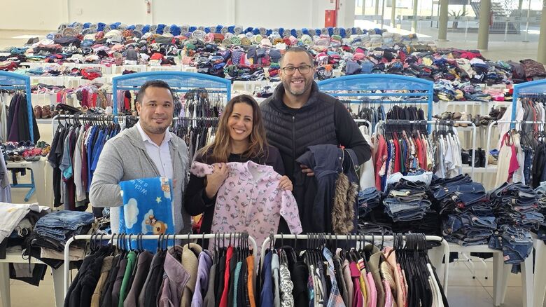 Fundo Social de Poá promove mega bazar com peças gratuitas