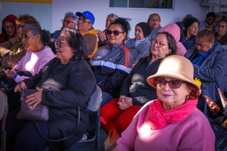 Ferraz realiza 1ª Pré-Conferência da Assistência Social