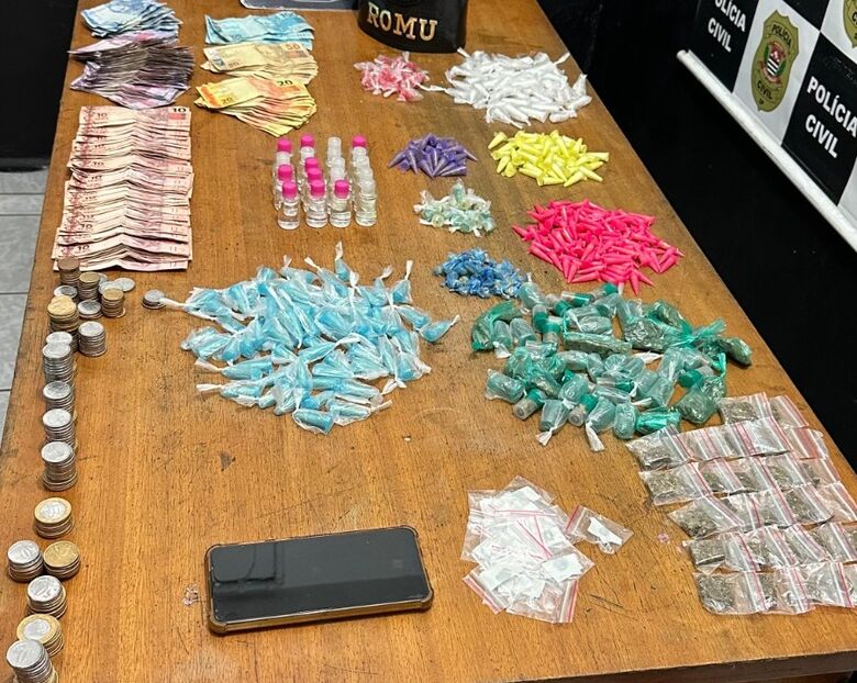 GCM prende dois e localiza mais de 480 porções de drogas no Jardim Belém