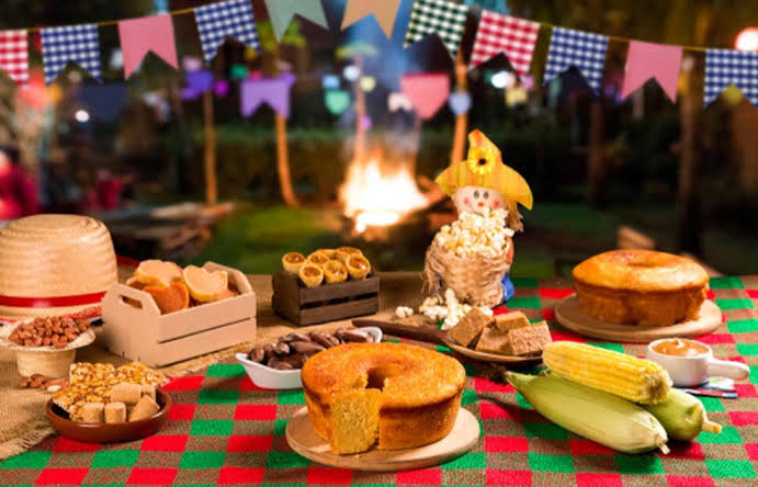 Com criatividade e ingredientes naturais, é possível montar uma mesa típica repleta de cores, sabores e nutrientes