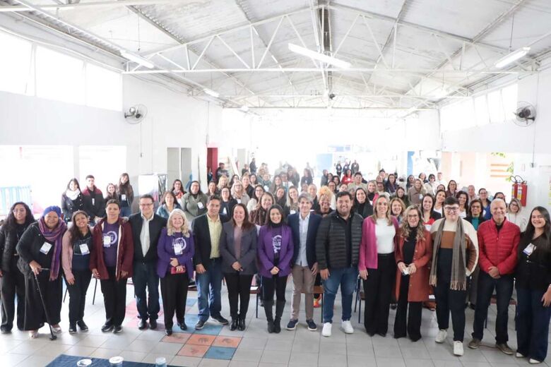 Suzano realiza conferência com foco em democracia, igualdade e conquistas às mulheres