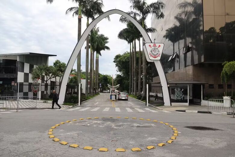 Corinthians formulou plano de pagamento coletivo e Ecus é um dos credores; dívida é de quase R$ 42 mil