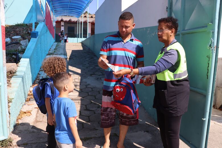 Transporte promove educação para o trânsito durante volta às aulas