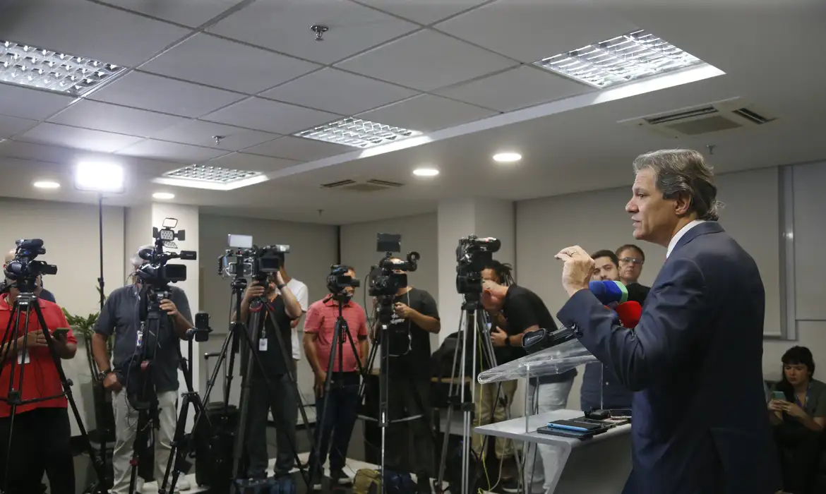 Ministro disse que setores afetados contarão com medidas de auxílio