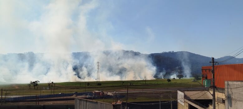 Queimadas preocupam moradores do Alto Tietê