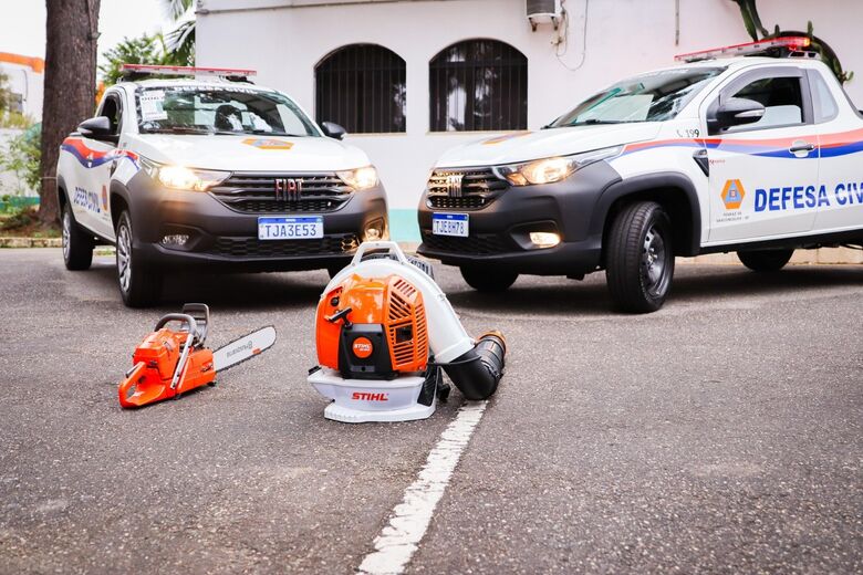 Ferraz recebe novas viaturas para a Defesa Civil