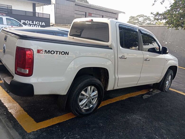 Caso foi registrado como homicídio e localização/apreensão de veículo na Delegacia de Itaquaquecetuba