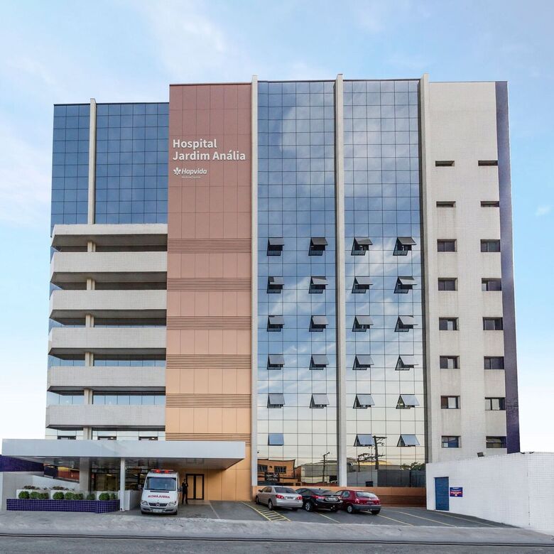 Serviço conecta médicos e laboratórios a hematologistas por meio de uma plataforma digital segura