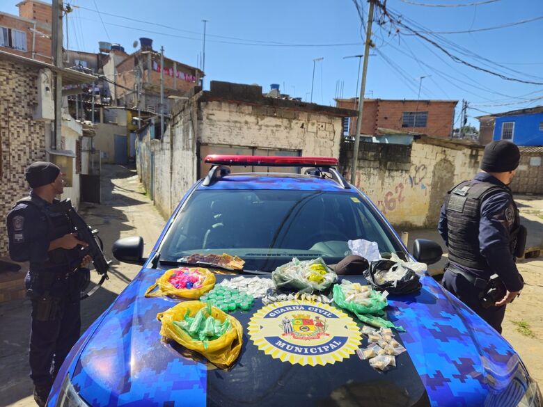 Entorpecentes foram apreendidos 