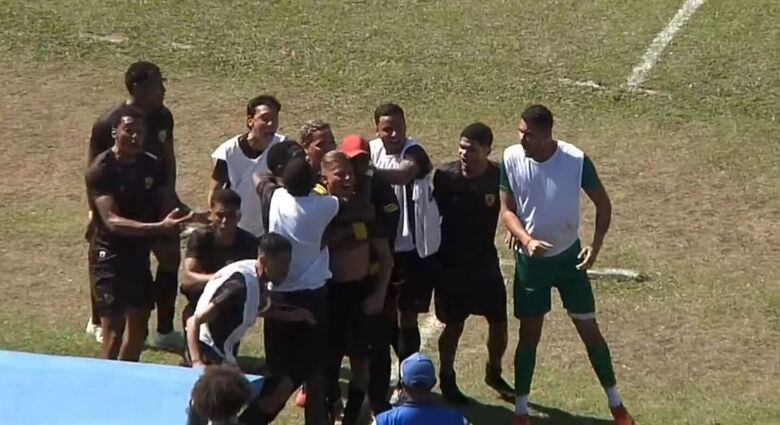 Mauá bate Ecus com gol no fim; time suzanense perde chance de classificação antecipada