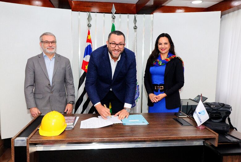  Poá e Receita Federal formalizam convênio para implantação de Posto de Atendimento Virtual