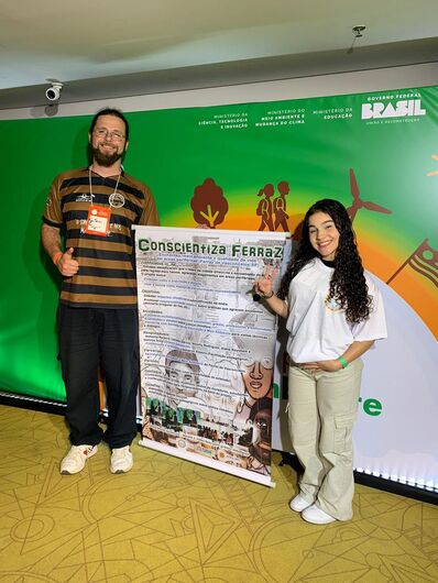 estudante Natasha Cabral e o professor Gustavo Pagador representaram o município 