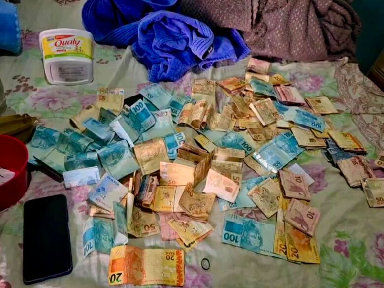 GCM de Itaquá e GOE prendem três suspeitos e desarticulam duas casas bomba