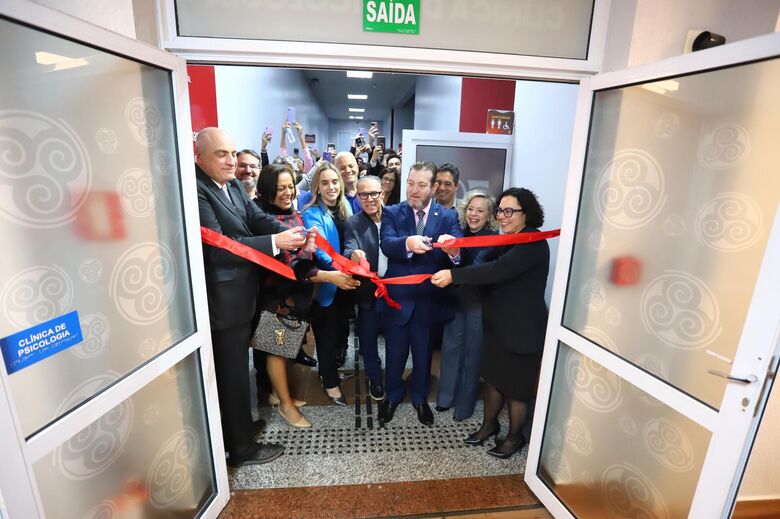 Clínica está localizada na avenida Mogi das Cruzes, 1001  Jardim Imperador