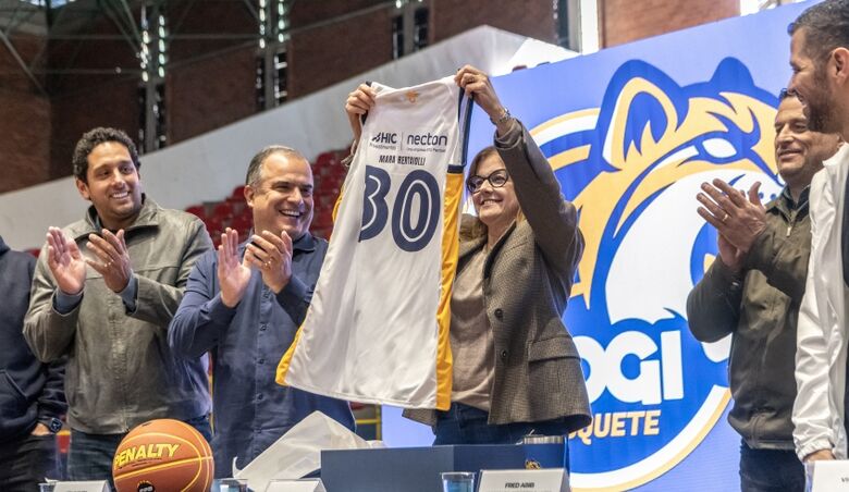 Prefeitura e Mogi Basquete retomam parceria após nova diretoria assumir clube