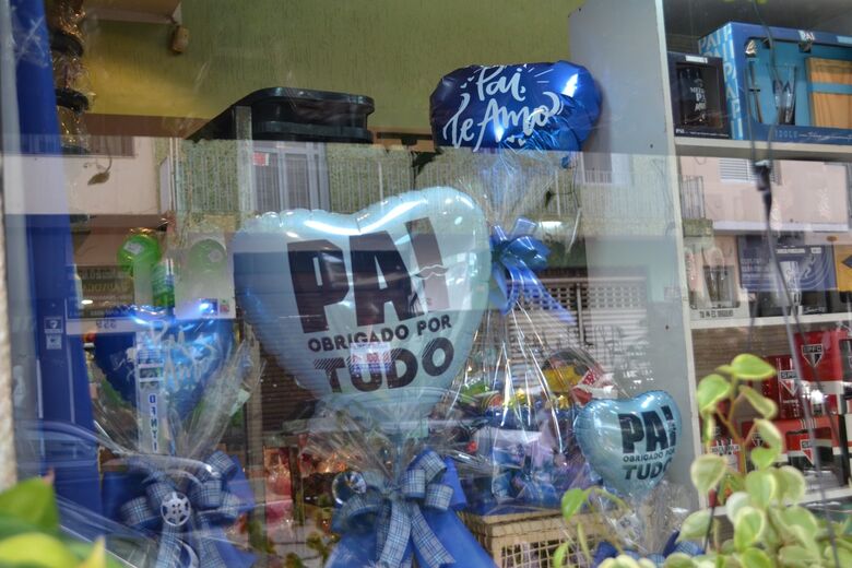 Venda do Dia dos Pais deve crescer até 8%, prevê comércio regional