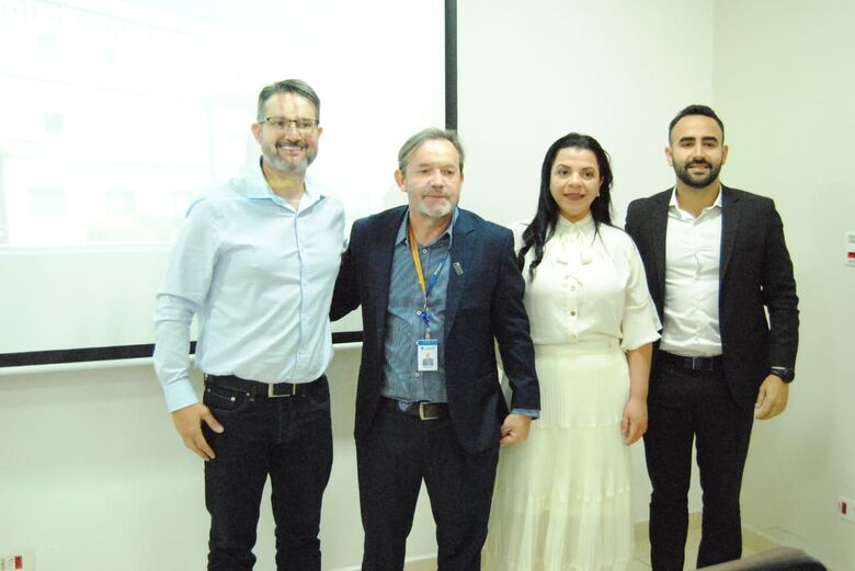 Autoridades estavam presentes na posse da nova Comissão de Ética de Enfermagem