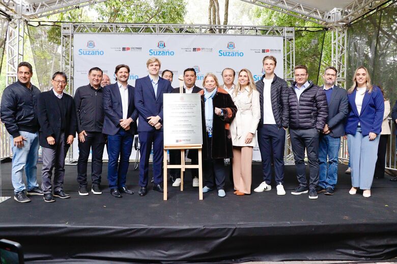 Secretário anuncia hemodiálise para 408 pacientes e maternidade até dezembro