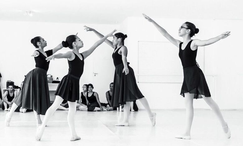 Pequenos Cisnes de Mogi das Cruzes se preparam para exame internacional de ballet