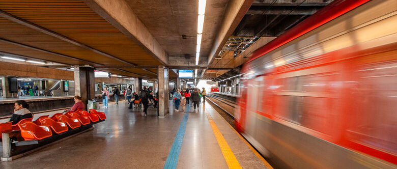 Passageiros de Suzano aprovam Barra Funda como estação terminal 