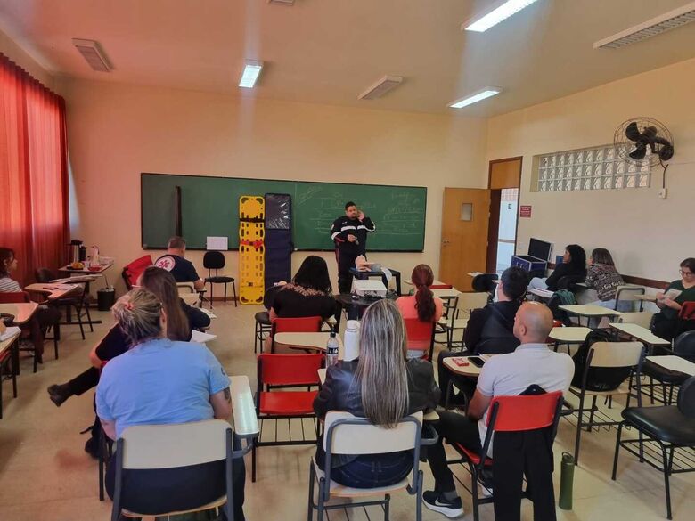 Saúde promove capacitação sobre atendimento de casos de emergência nos postos