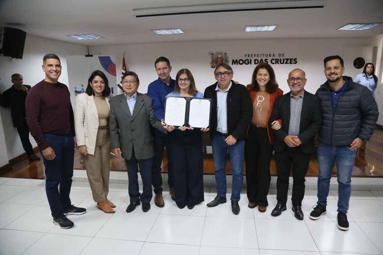 Vereadores de Mogi acompanham sanção do Plano da Primeira Infância