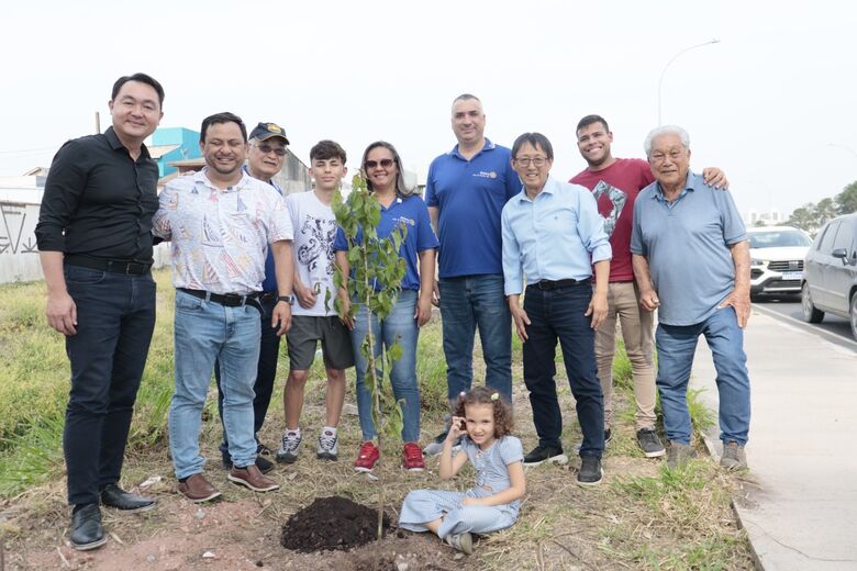 Rua Masanosuke Shibata recebe plantio de 70 mudas de cerejeiras
