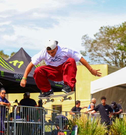 Escadão do Paço Municipal recebe mais uma edição do 'Skate Jam Suzano' neste sábado