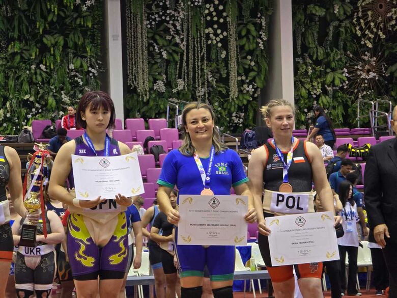 Suzanense brilha em mundial de sumô na Tailândia e conquista prêmio de 'Atleta Destaque'